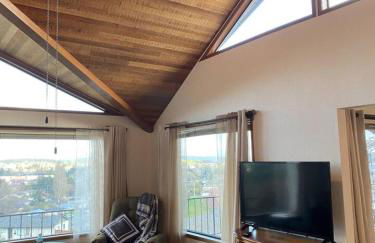 Mt. Baker View Harbor King Bed Fire Pit - Foto 11