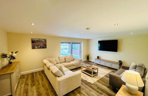 Four Bedroom House With Private Pool - Stunning countryside location with parking close to Chester City Centre - Photo 26