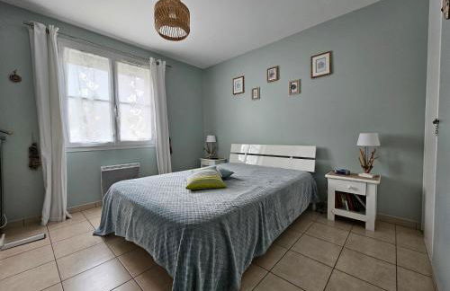 Maisonnette proche du bourg, 5 pers, jardin - FR-1-476-84 - Foto 11