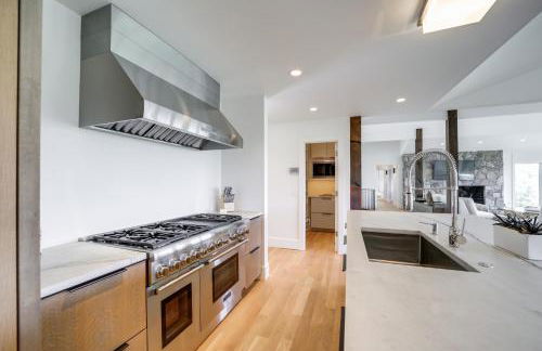 Luxurious Mountain Retreat with Long Range Views! - Foto 9