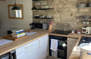 Hebden Bridge Riverside Cottage - Photo 18