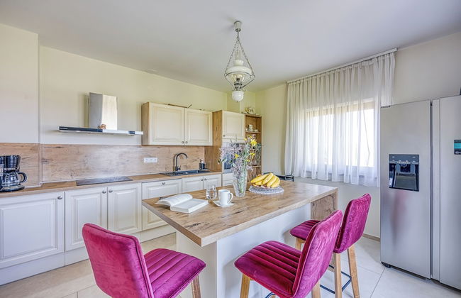 Hedonistic Vineyard Estate With Hot Tub - Foto 13