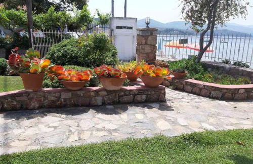 Παραθαλάσσιο διαμέρισμα με κήπο στον Αγιόκαμπο - Foto 8