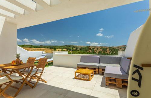Apartamento con terraza, piscina y parking - Foto 22