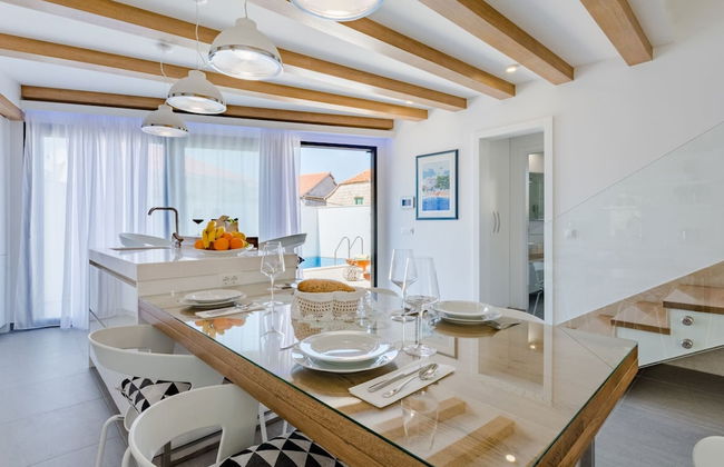 Villa Stone Pearl - Two Bedroom Holiday House With Pool - Foto 58