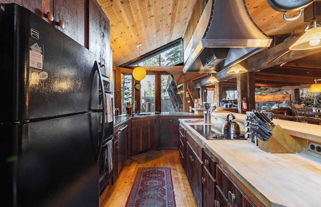 Mt. Jola by Avantstay A 5-minute Walk Away to Palisades and Lifts - Photo 22