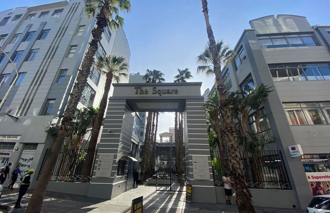 Urban Oasis at The Square - Photo 64