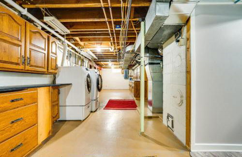 Waterfront Lake Wissota Retreat Dock and Deck! - Foto 15