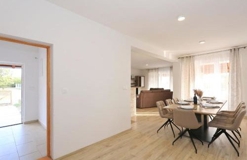 Holidayhouse Alirio with heated pool. - Foto 28