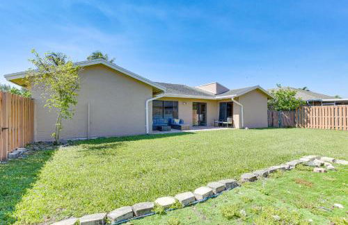 Near Beaches Pet-Friendly Sunrise Escape with Patio - Foto 25