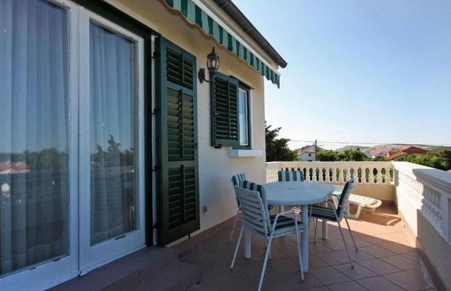 Beachside Serenity Apartments in Barbot - Photo 15