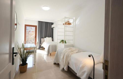 CASA BLISS - LUXURY VILLA 3 BEDROOMS TAURO GOLF Wifi MOGAN - Foto 6