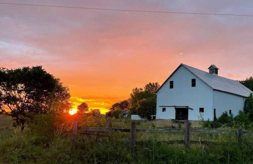 Gorgeous cabin 3bdrm/3bth, hot tub, fireplace, kid/pet friendly - Foto 35