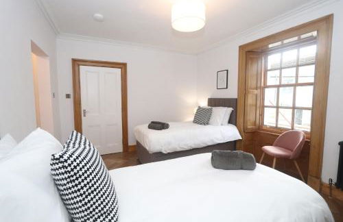 Charming two bedroom, two bathroom detached cottage - Foto 15