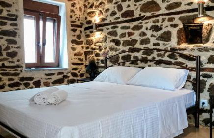 Marianthi's Stone House - Photo 6