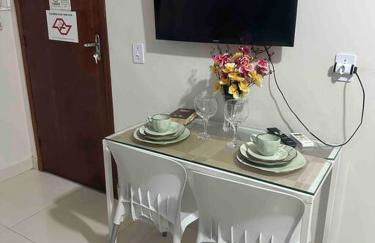 kitnet208 No centro,c linda vista , tv smart e ar - Foto 2