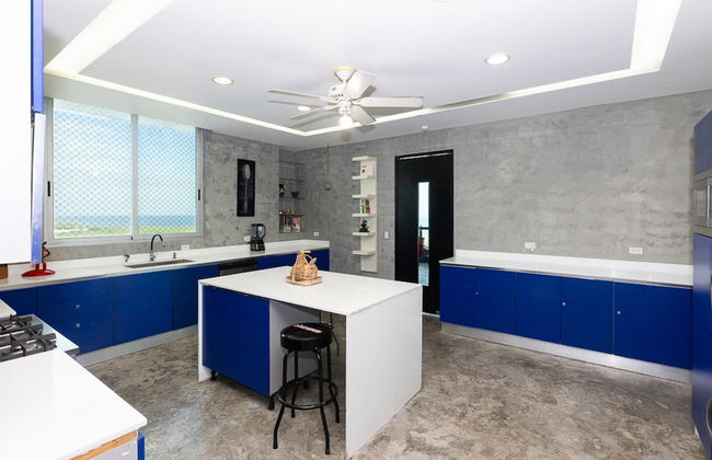 The Acomodo Penthouse Costa del Este - Photo 18