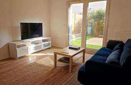 Paul Eluard - Maison au calme parking centre Tours - Foto 1