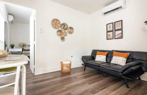 Sleeps 3, Cozy, Boho Style, in the heart of Miami -free parking - Foto 5