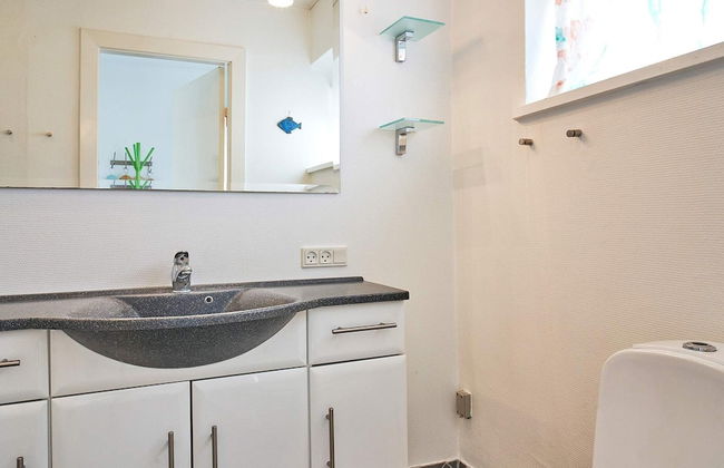 2 Person Holiday Home in Aakirkeby - Foto 19