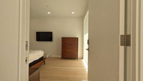 Modern Brand New Stylish Fully Furnished Studio Close to Downtown - Photo 3