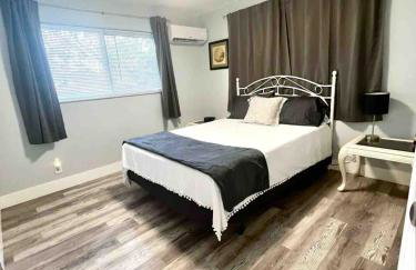 NEW Pompano Beach AirPark Duplex! Patio Parking! - Foto 32