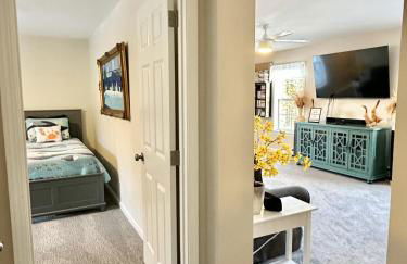 Waterfront Family & Pet Friendly Home with Hot Tub "Sandpiper Shores" - Foto 27