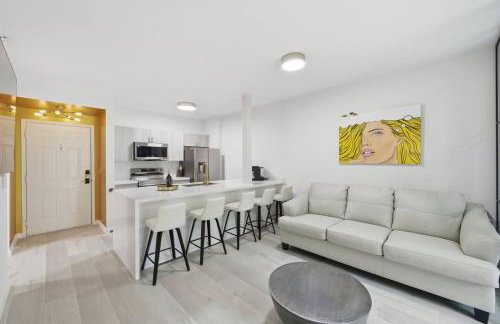 Stylish City Place WPB Escape King Bed and Den - Foto 5