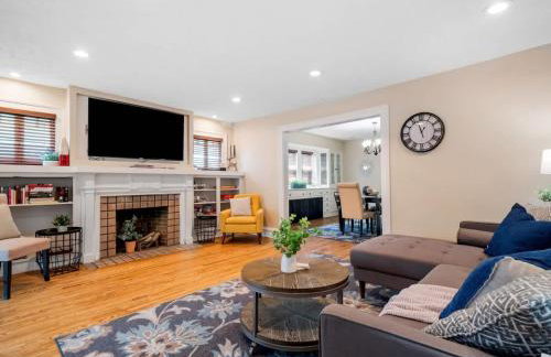 Cleveland 3 Bedroom, 10 Mins to Downtown - Foto 1