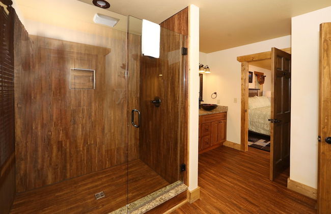 Above It All - Four Bedroom Cabin - Foto 44