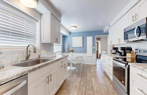 Evening Oasis - Photo 9