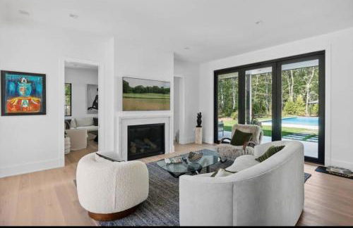 East Hamptons Modern 8 Bedroom New Construction - Foto 20
