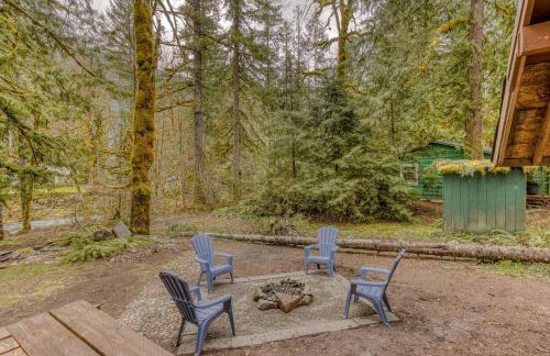 Thompson Cabin - Charming Salmon Riverfront A-Frame Oasis w/ fireplace - Foto 57