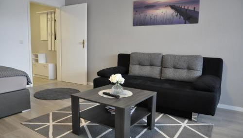 Deluxe Apartment - Ruhe Oase - 1ZKB Balkon - Parkplatz - Self Check-in 24h - Foto 3