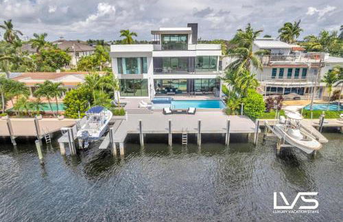 Carlotta- New Construction Luxury Waterfront Villa - Foto 27