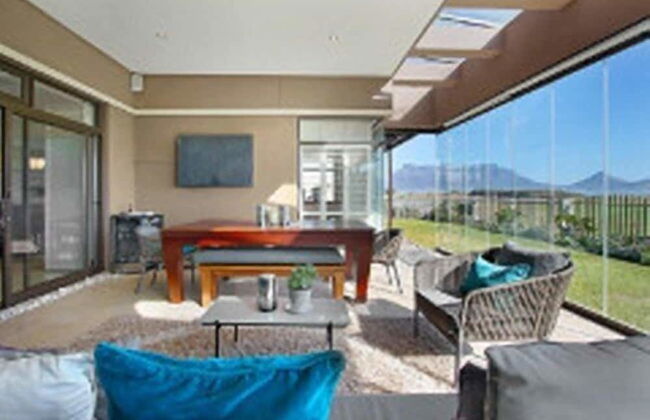 Luxury Vacation Villa - Photo 13