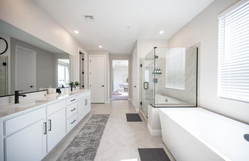 Modern Spacious 6BR Villa with Game Loft 5 Min to Strip, Stadium & Shopping! - Foto 61