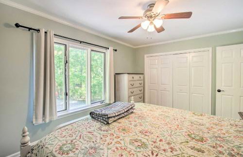 Peaceful New Market Cabin with Deck and Fire Pit! - Foto 13