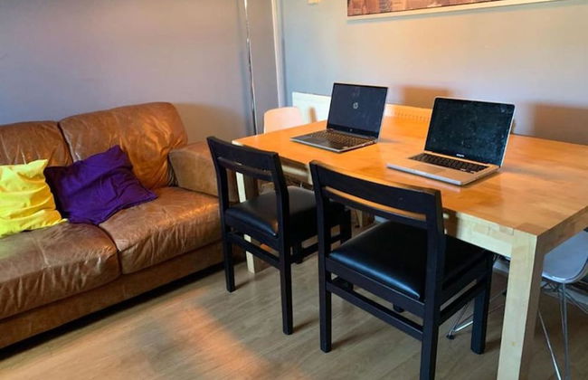 New Cross Mews 4 Bedroom 2 Bathrooms Fast Wifi Parking Sleeps up to 12 - Photo 10