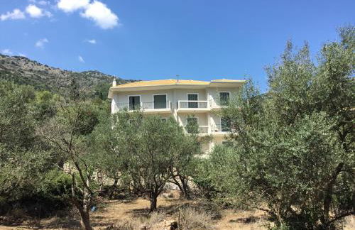 Lagkada Suites - Photo 12