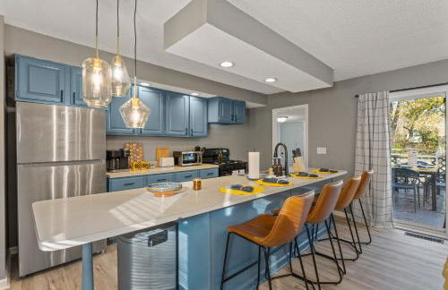 3BD Family Retreat - 4 Mins to UND - Yard Games - Foto 29