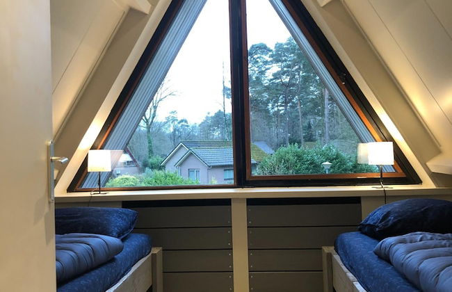 Bungalow in Limburg Near Nature Reserves - Photo 2