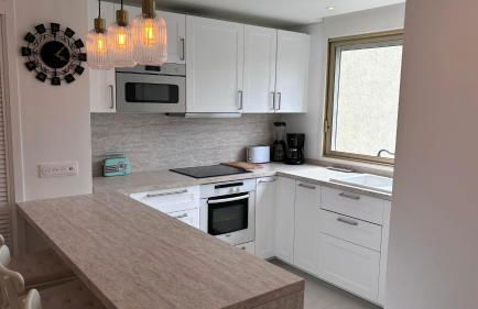 JARDIN TERRASSE EDEN SAINT TROPEZ - Parking Pool AC 4P - Photo 24