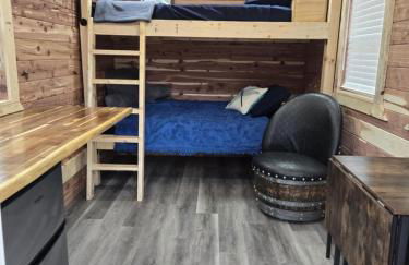 #4 - Amish Log Camping Cabin Walk to the Water cabin - Foto 3