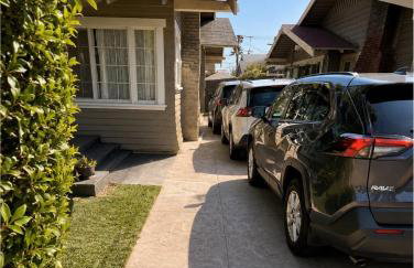 Hollywood house with parking - walk to attractions - Foto 8