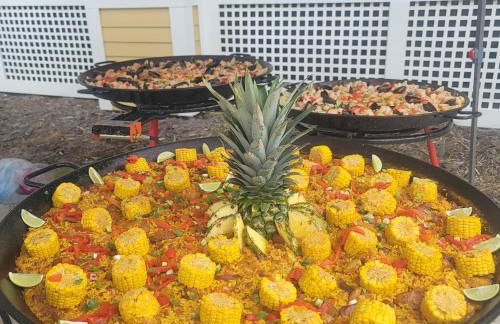 Designer Villa with Heated Pool, BBQ, Firepit, Ideal for Families & Groups - Photo 16