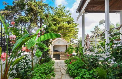 Eden Park Sozopoli - 7 BDR Beach Villa - Yard - Foto 21