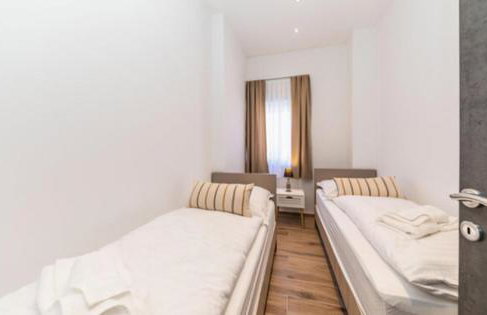 Apartmani Kornelija - Photo 32