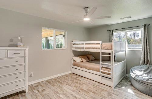 Backyard Oasis with Hot Tub and Views Weaverville Gem - Foto 18