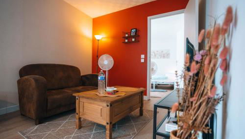 LE PETIT VOLTAIRE - Proche Centre Ville - Spacieux - Photo 2